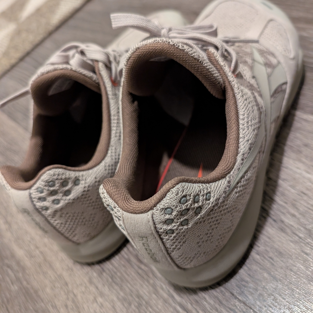 Reebok Nano 2.0 - Ash Color - Like New - Picture 2 of 6